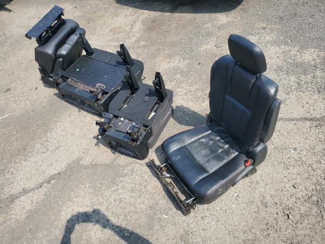 Фото 13 - DODGE CARAVAN