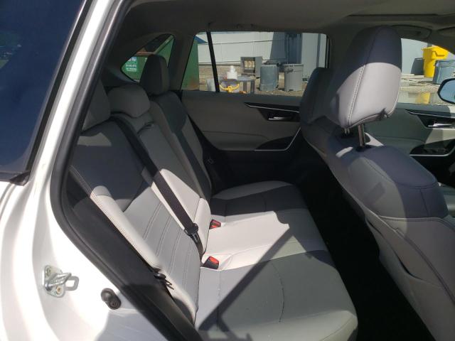 Фото 11 - TOYOTA RAV4