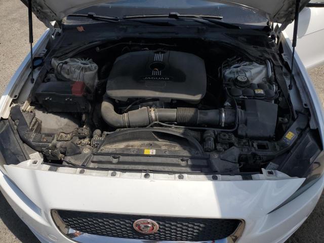 Фото 11 - JAGUAR XE