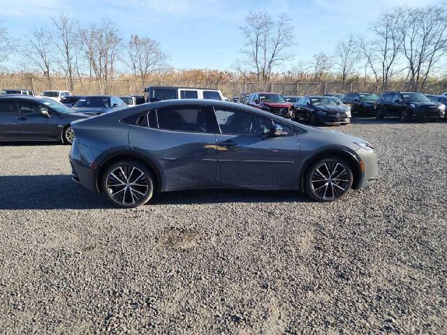 Фото 14 - TOYOTA PRIUS