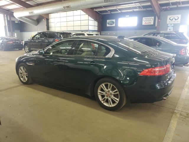 Фото 2 - JAGUAR XE