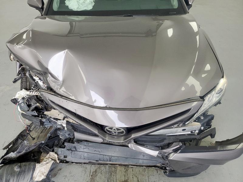 Фото 11 - TOYOTA CAMRY