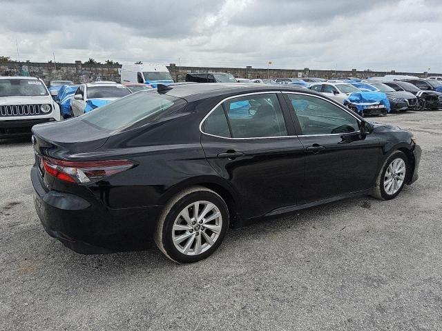 Фото 3 - TOYOTA CAMRY