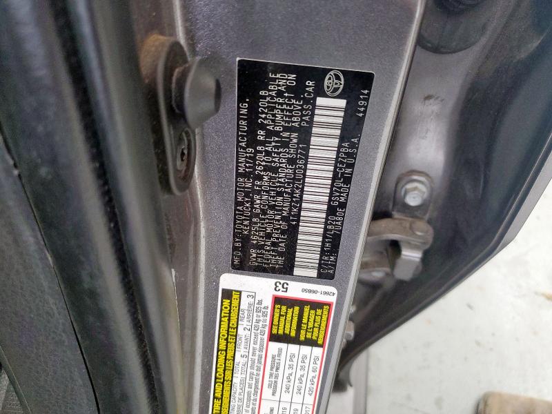 Фото 12 - TOYOTA CAMRY