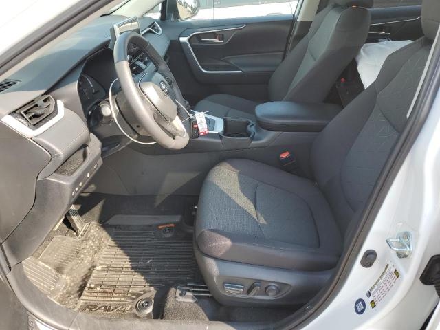 Фото 7 - TOYOTA RAV4