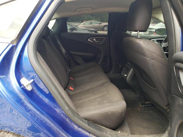 Фото 10 - CHRYSLER 200