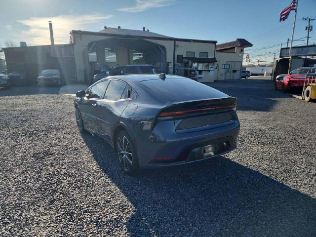 Фото 2 - TOYOTA PRIUS