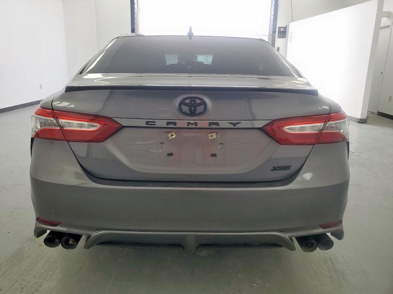 Фото 6 - TOYOTA CAMRY