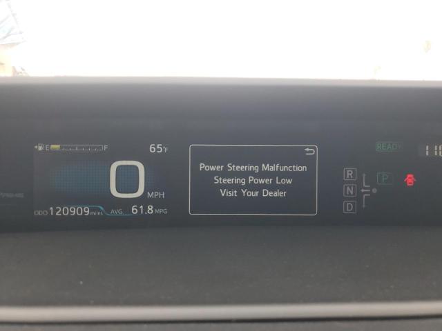 Фото 9 - TOYOTA PRIUS