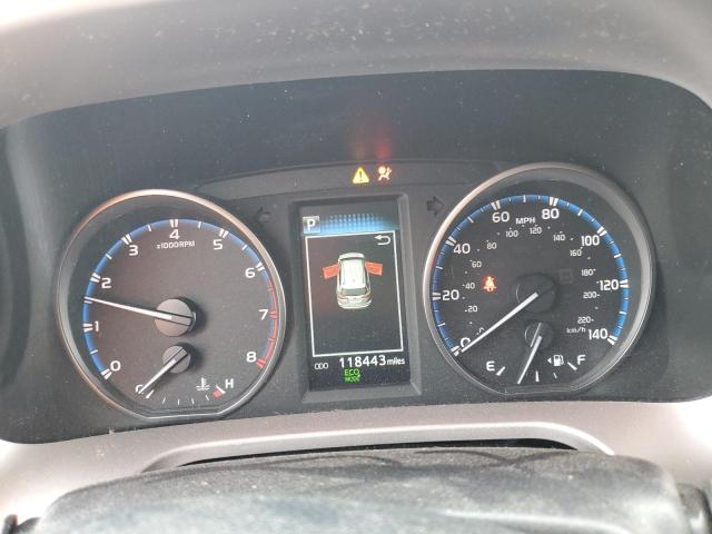 Фото 9 - TOYOTA RAV4