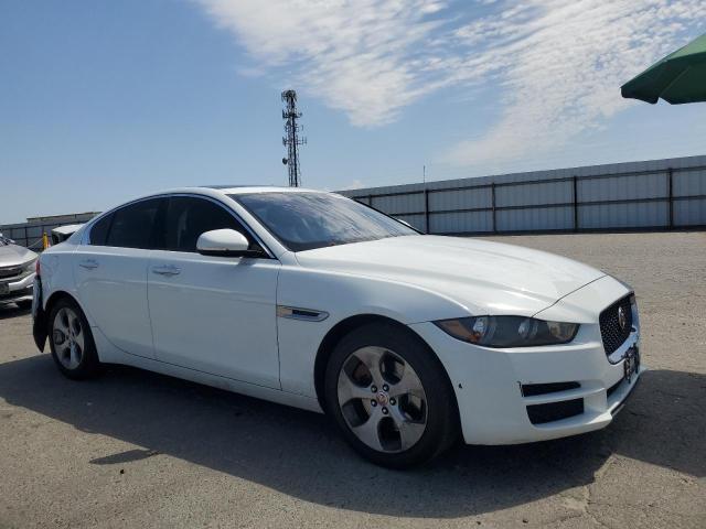 Фото 4 - JAGUAR XE