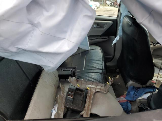 Фото 10 - TOYOTA CAMRY