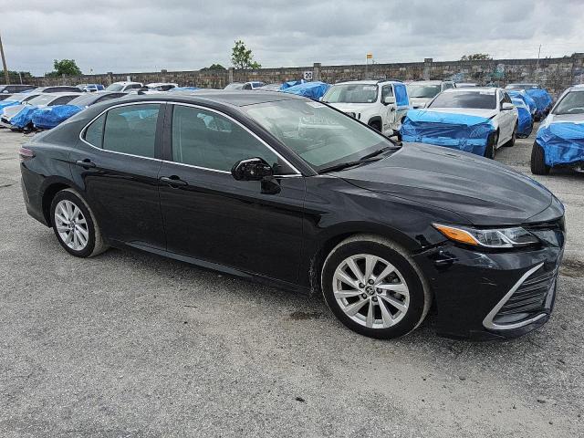 Фото 4 - TOYOTA CAMRY