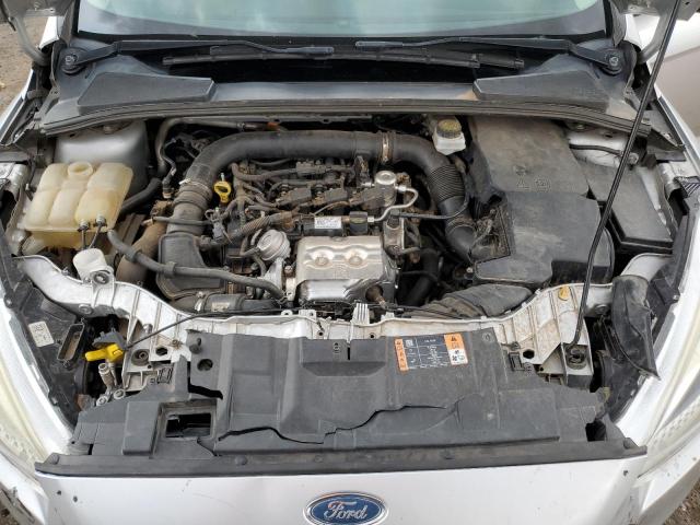 Фото 11 - FORD FOCUS