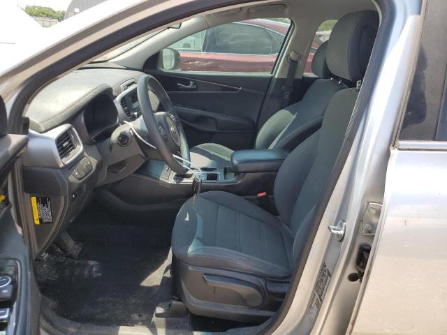 Фото 7 - KIA SORENTO