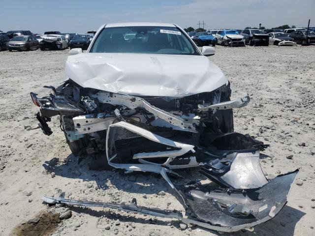 Фото 5 - TOYOTA CAMRY