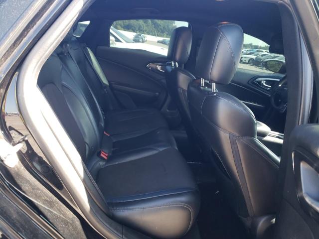 Фото 10 - CHRYSLER 200