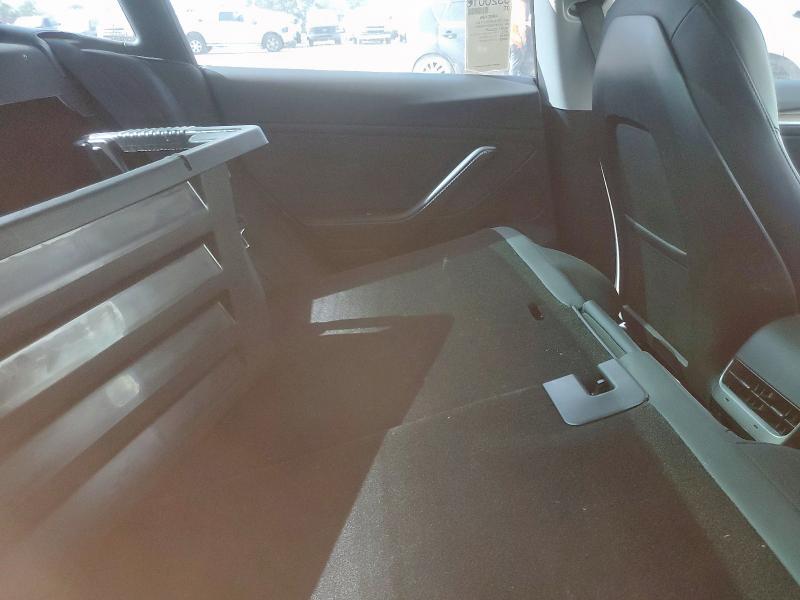 Фото 10 - TESLA MODEL 3