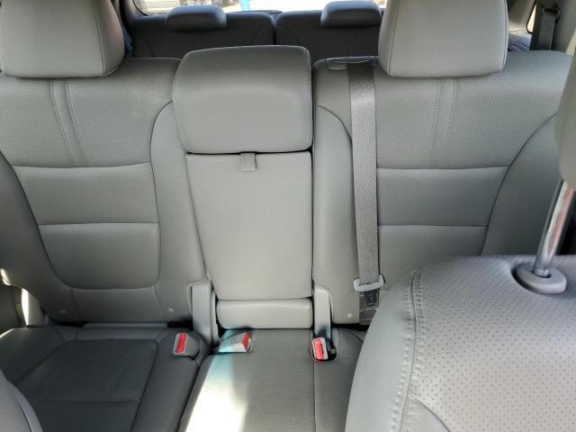 Фото 10 - KIA SORENTO