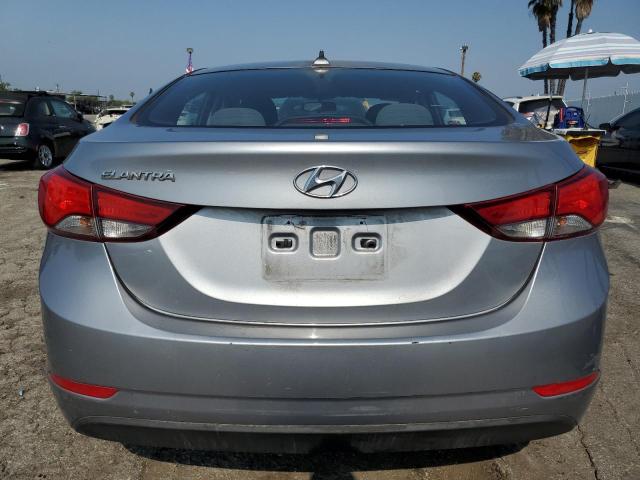 Фото 6 - HYUNDAI ELANTRA