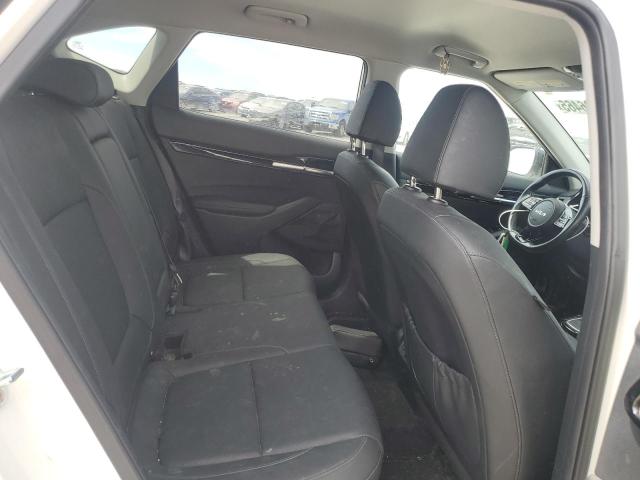 Фото 11 - KIA SELTOS