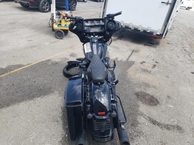 HARLEY-DAVIDSON FL 2018