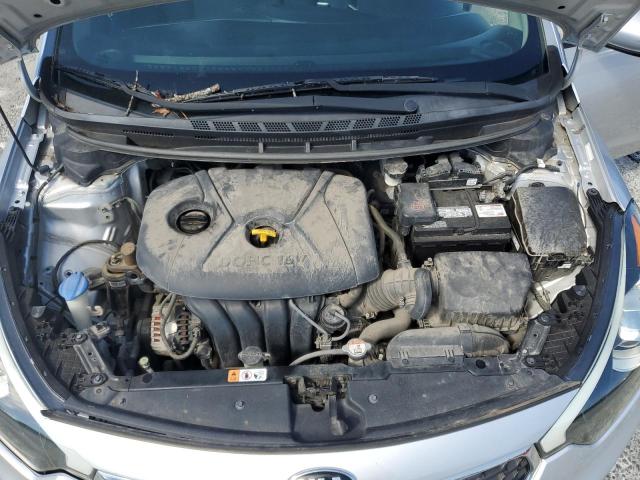 Фото 11 - KIA FORTE