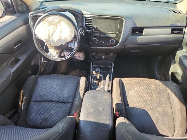 Фото 8 - MITSUBISHI OUTLANDER