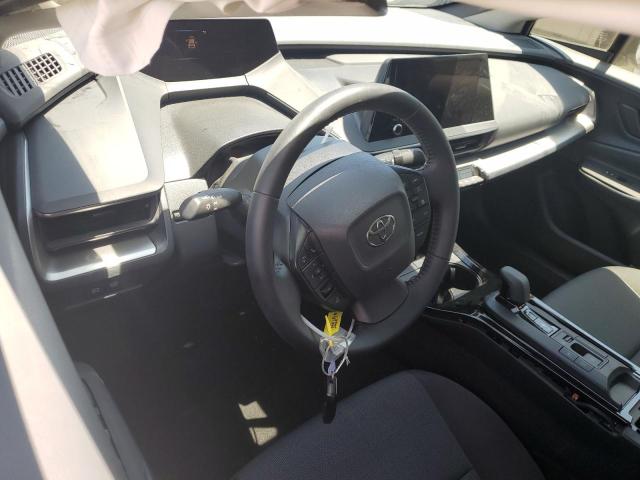 Фото 8 - TOYOTA PRIUS