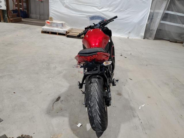 KAWASAKI EX650 F 2016