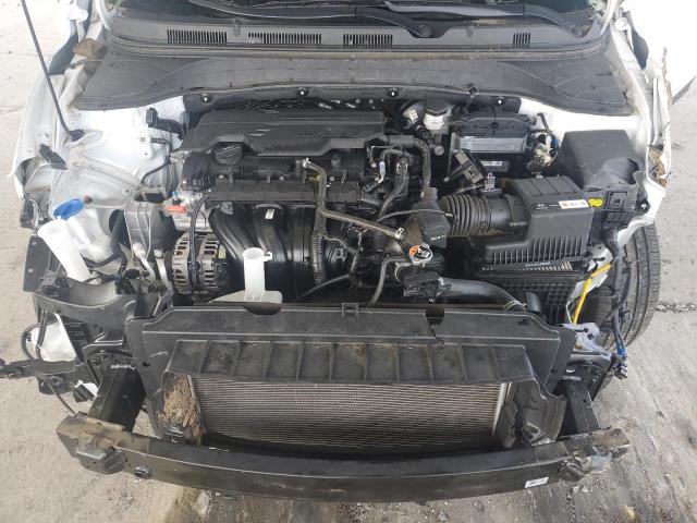 Фото 12 - HYUNDAI KONA