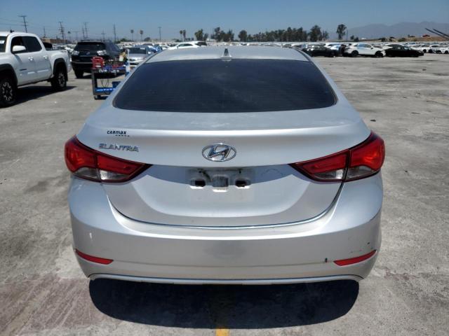 Фото 6 - HYUNDAI ELANTRA