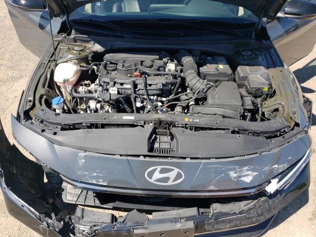 Фото 11 - HYUNDAI ELANTRA