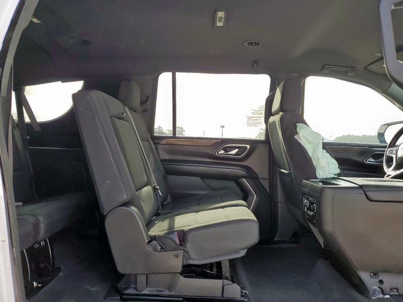 Фото 11 - CHEVROLET SUBURBAN