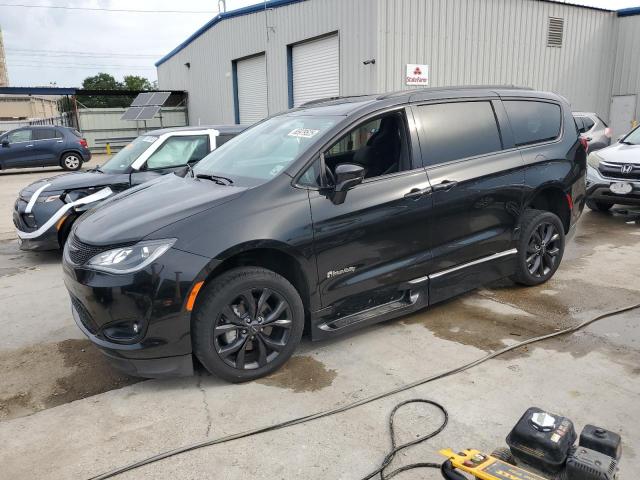 Фото 1 - CHRYSLER PACIFICA