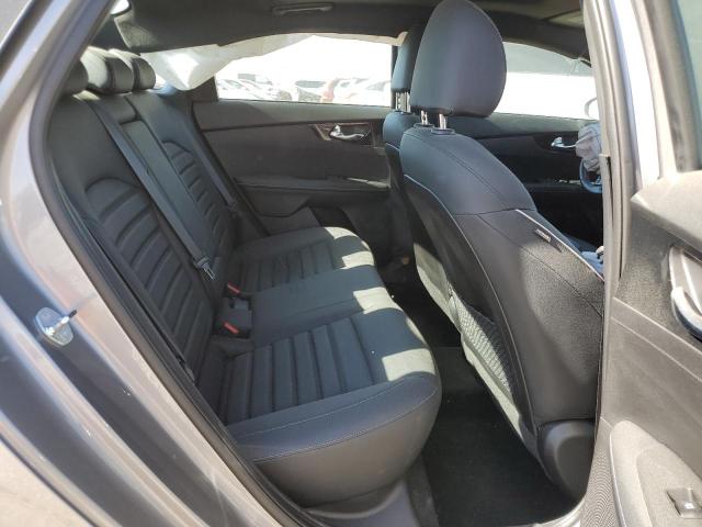 Фото 10 - KIA FORTE