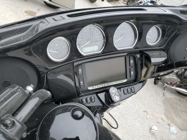 HARLEY-DAVIDSON FL 2018