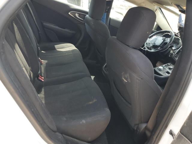 Фото 10 - CHRYSLER 200