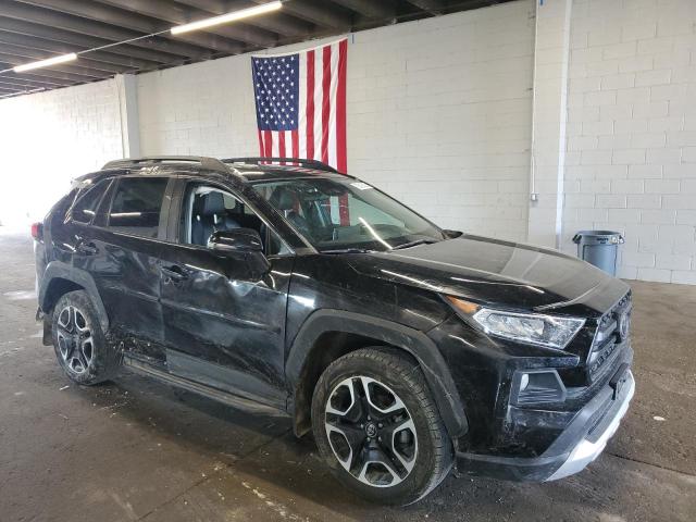 Фото 4 - TOYOTA RAV4