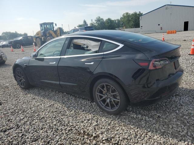 Фото 2 - TESLA MODEL 3