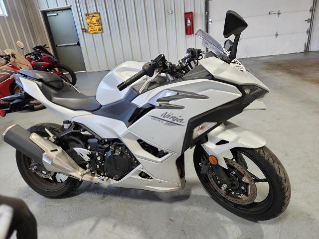 KAWASAKI NINJA 500 2024