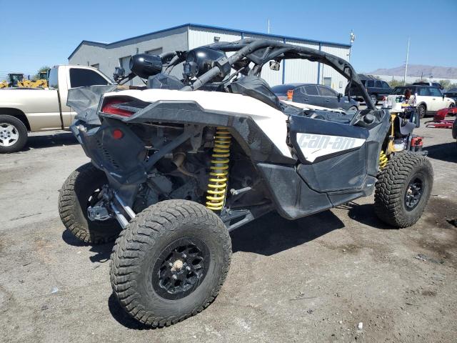 CAN-AM SIDEBYSIDE 2018