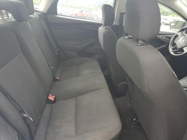 Фото 10 - FORD FOCUS