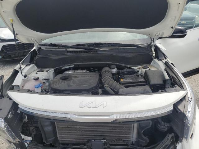 Фото 12 - KIA SELTOS