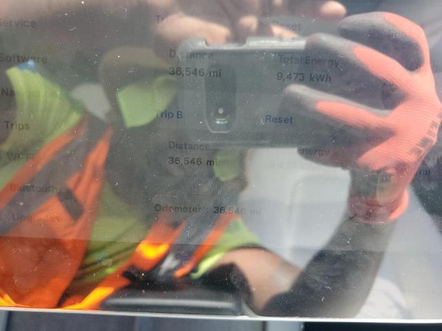 Фото 9 - TESLA MODEL 3