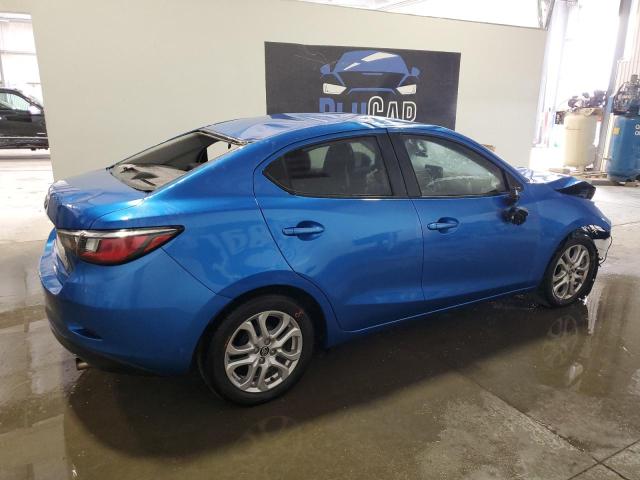 Фото 3 - TOYOTA YARIS