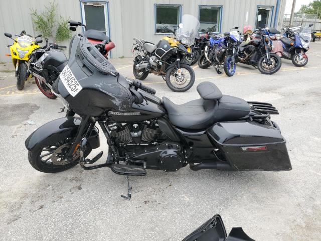 HARLEY-DAVIDSON FL 2018