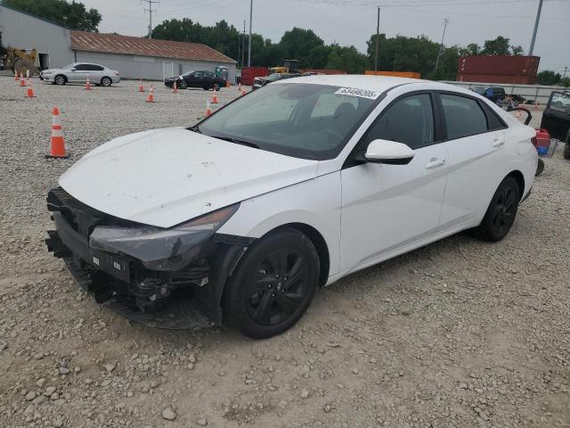 Фото 1 - HYUNDAI ELANTRA