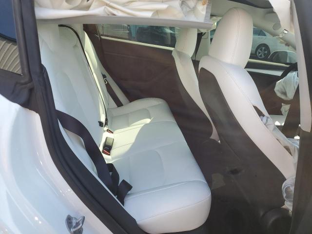 Фото 10 - TESLA MODEL 3