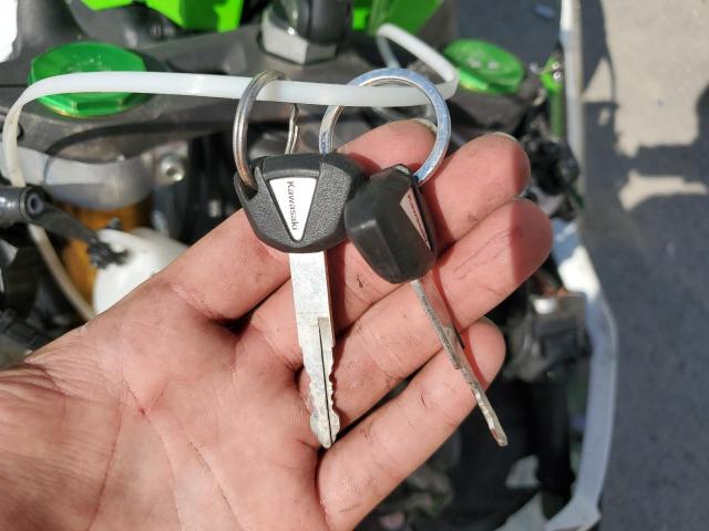 KAWASAKI ZX1000 J 2015